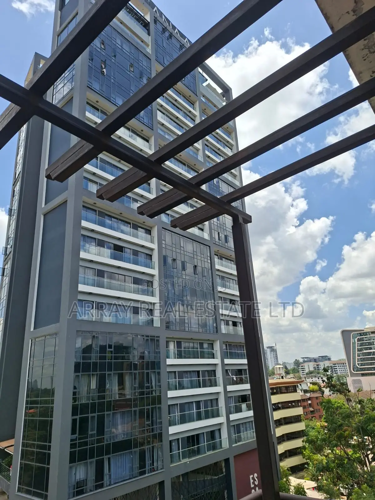 3bdrm Apartment in Raphta Road Area for sale