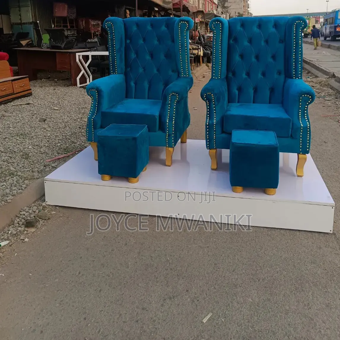 Custom Velvet Pedicure Seats With White Podium 
