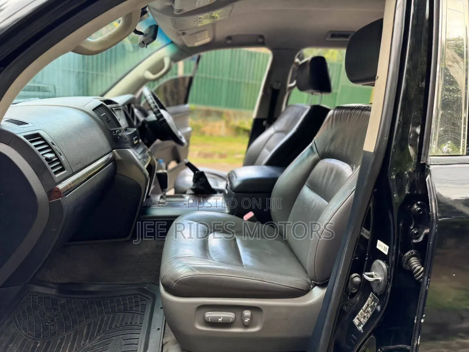 Toyota Land Cruiser 4.6 V8 ZX 2009 Black
