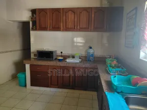 5bdrm Villa in 2Nd Avenue, Nyali Mkomani for sale
