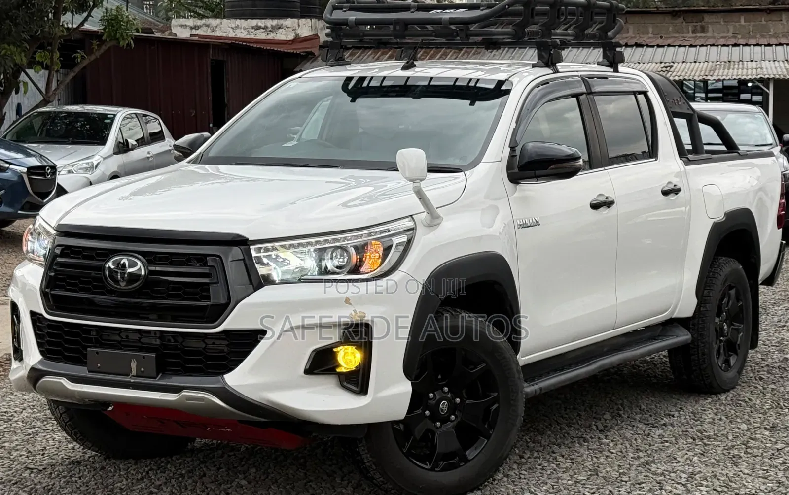 Toyota Hilux 2019 White