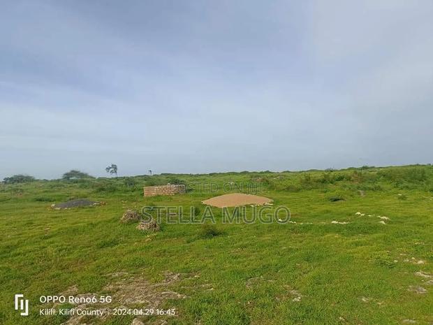 Prime 1 Acre Beachfront - main view