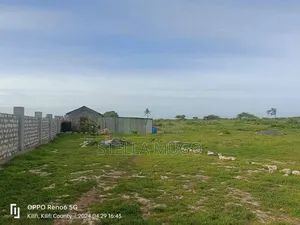 Prime 1 Acre Beachfront