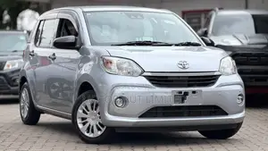 Toyota Passo 1.0 FWD 2019 Silver