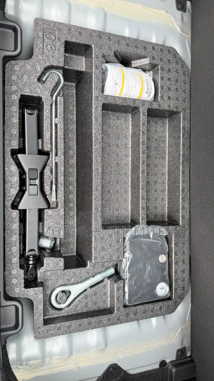 Toyota Passo 1.0 FWD 2019 Silver