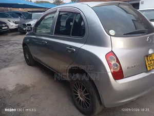 Nissan March 1.2 AWD 2010 Silver