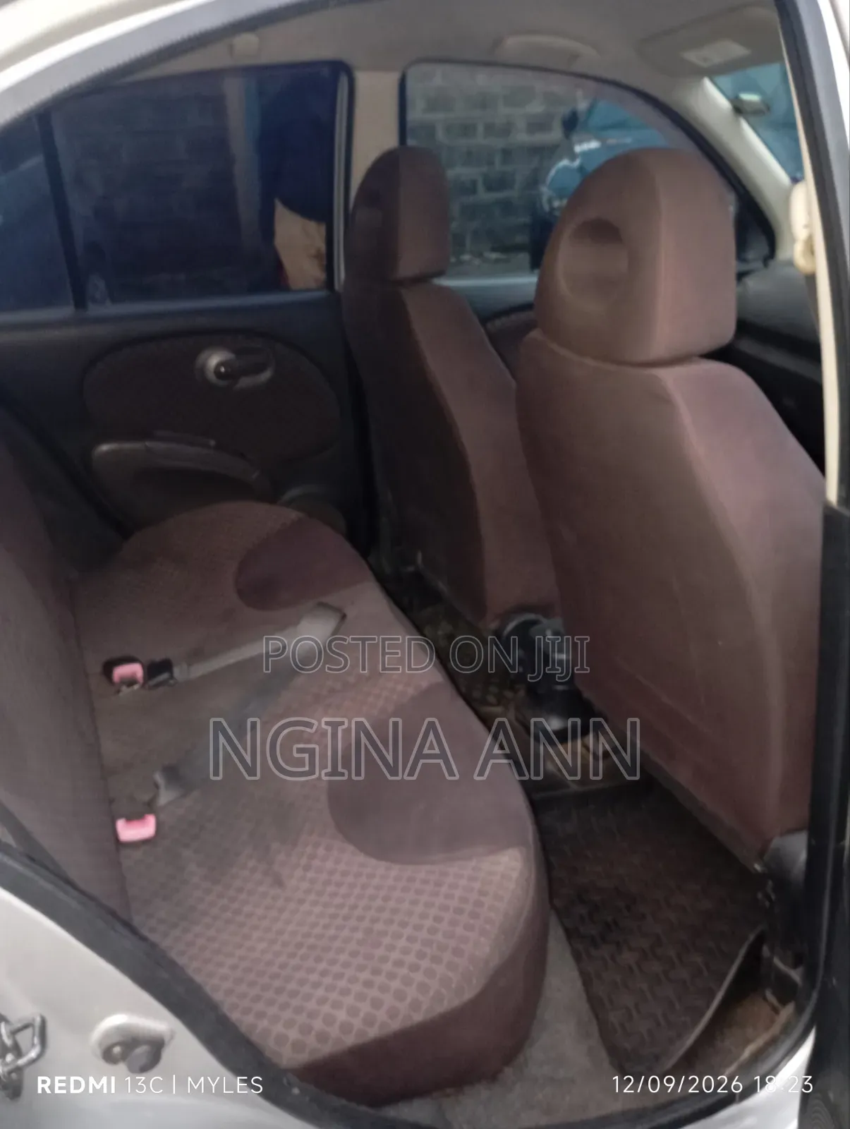 Nissan March 1.2 AWD 2010 Silver