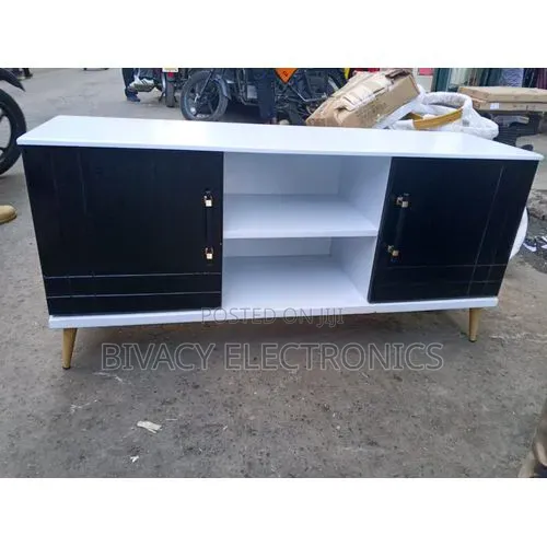 4.5 FTS Executive American Flats TV Stand