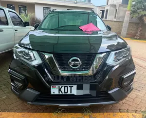 Nissan X-Trail 2.0 Petrol FWD 2018 Black