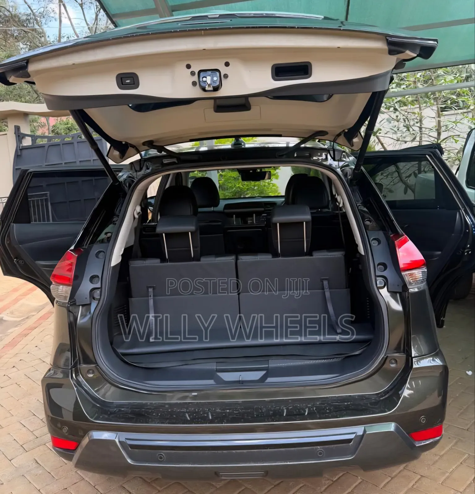 Nissan X-Trail 2.0 Petrol FWD 2018 Black