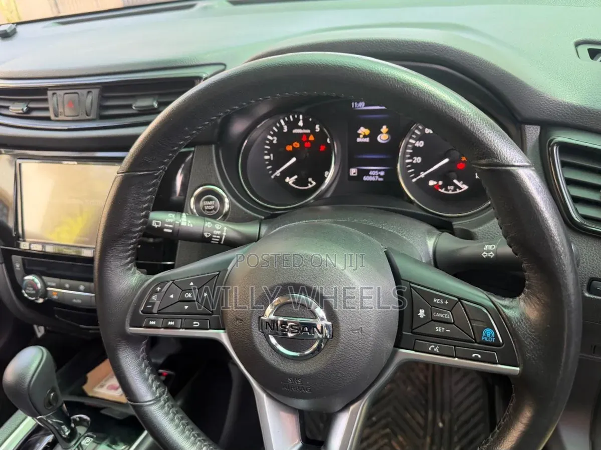 Nissan X-Trail 2.0 Petrol FWD 2018 Black