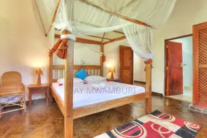 Furnished 5bdrm Villa in Malindi, Ganda for sale