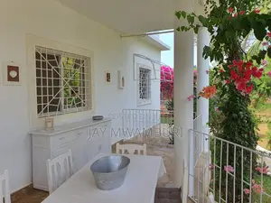 Furnished 4bdrm Villa in Malindi, Shella for sale