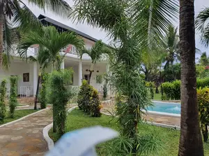 Furnished 4bdrm Villa in Malindi, Shella for sale