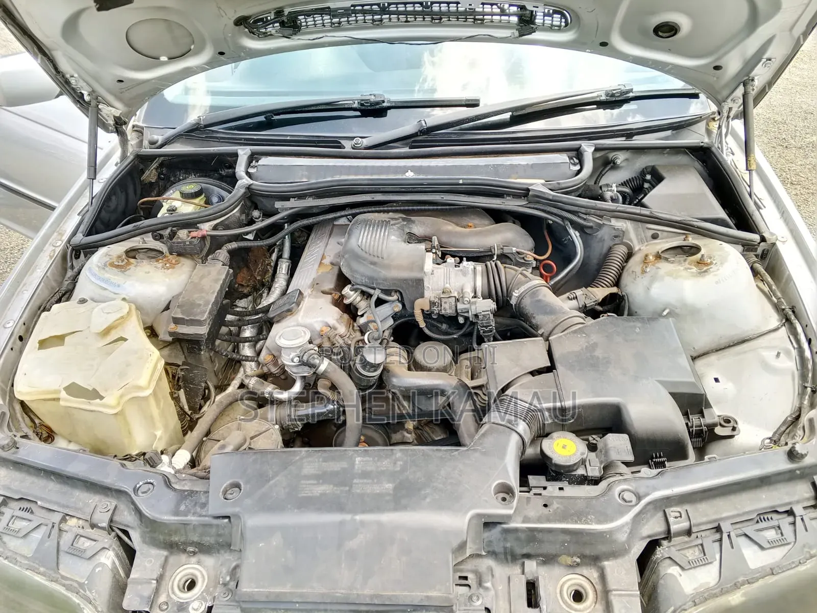 BMW 318i 2004 Silver