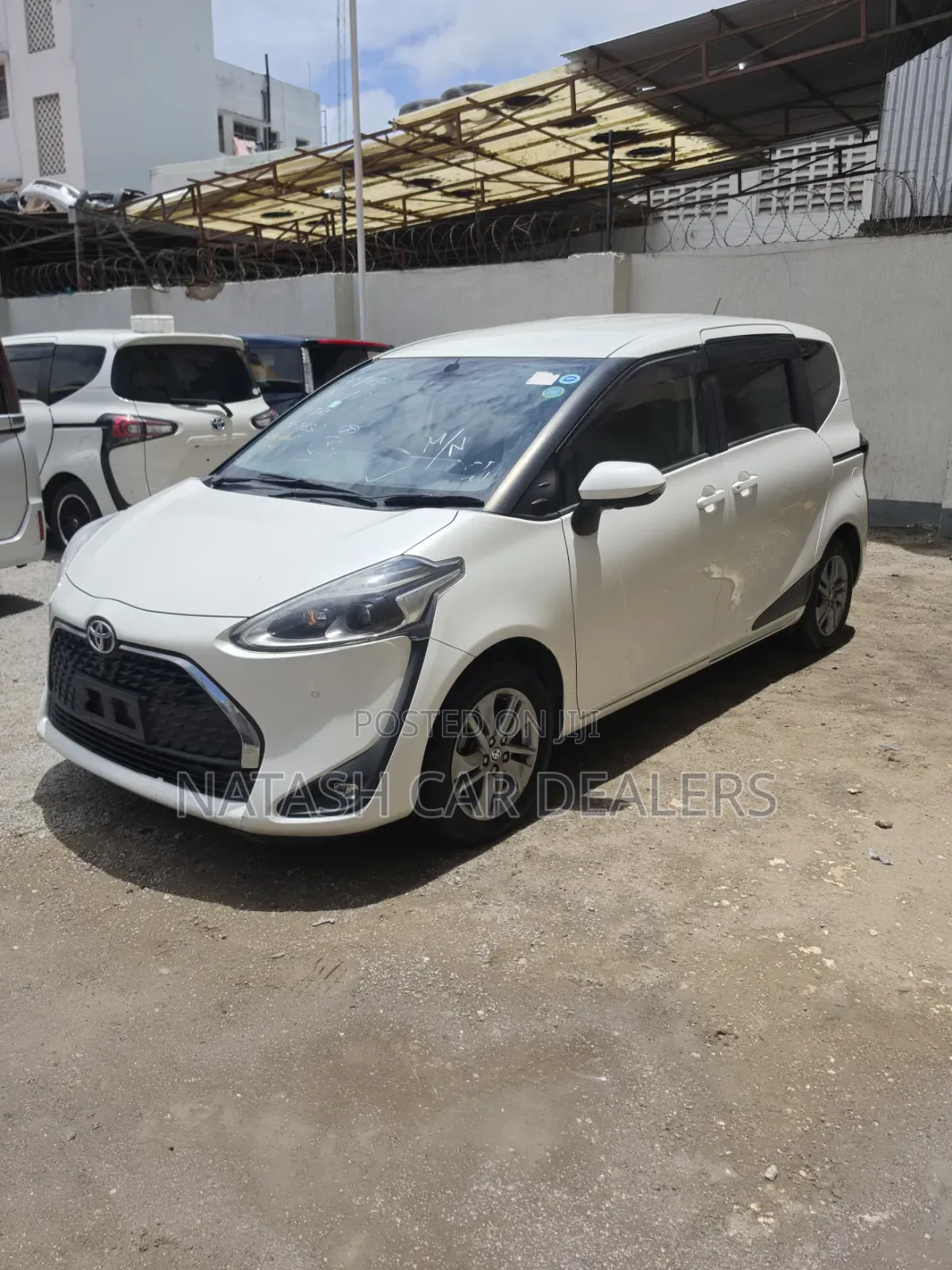 Toyota Sienta 2019 White