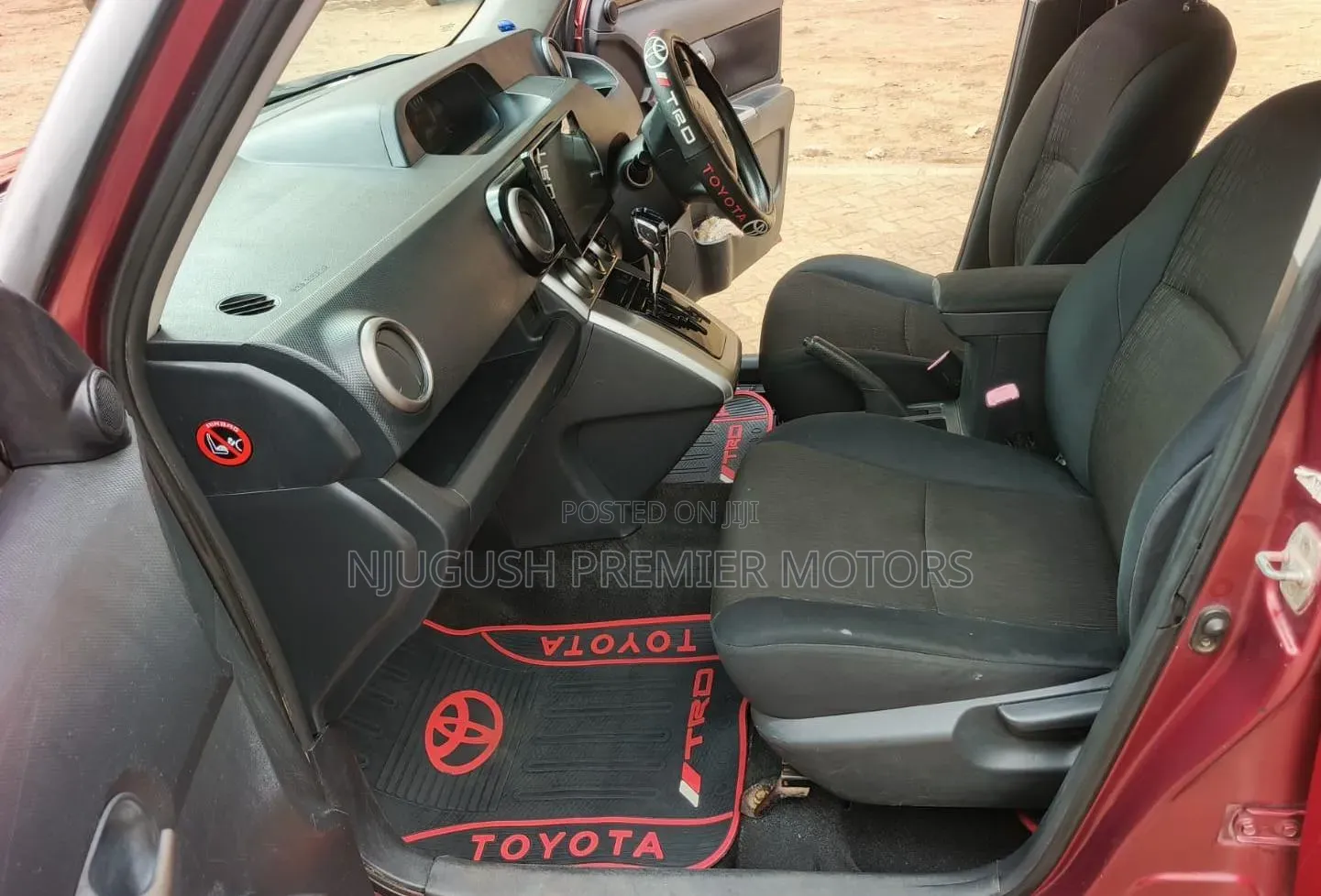 Toyota Corolla Rumion 2011 Maroon