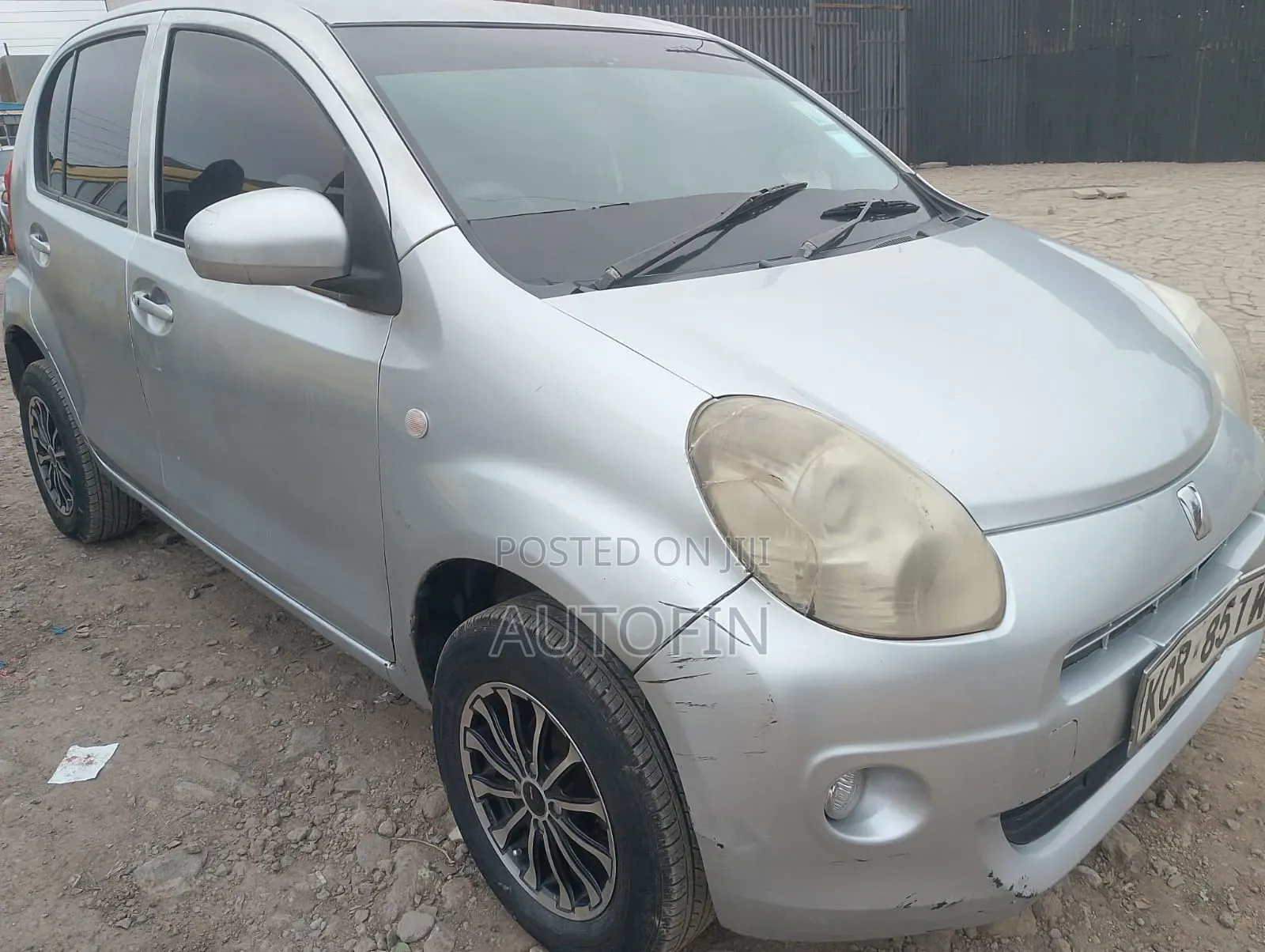 Toyota Passo 2012 Silver