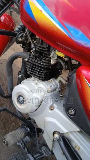 Bajaj Boxer 125 2024 Red