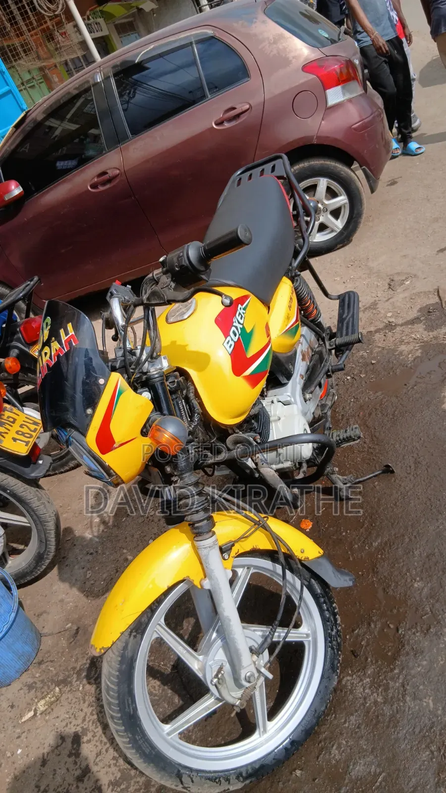Bajaj Boxer 125 2024 Yellow