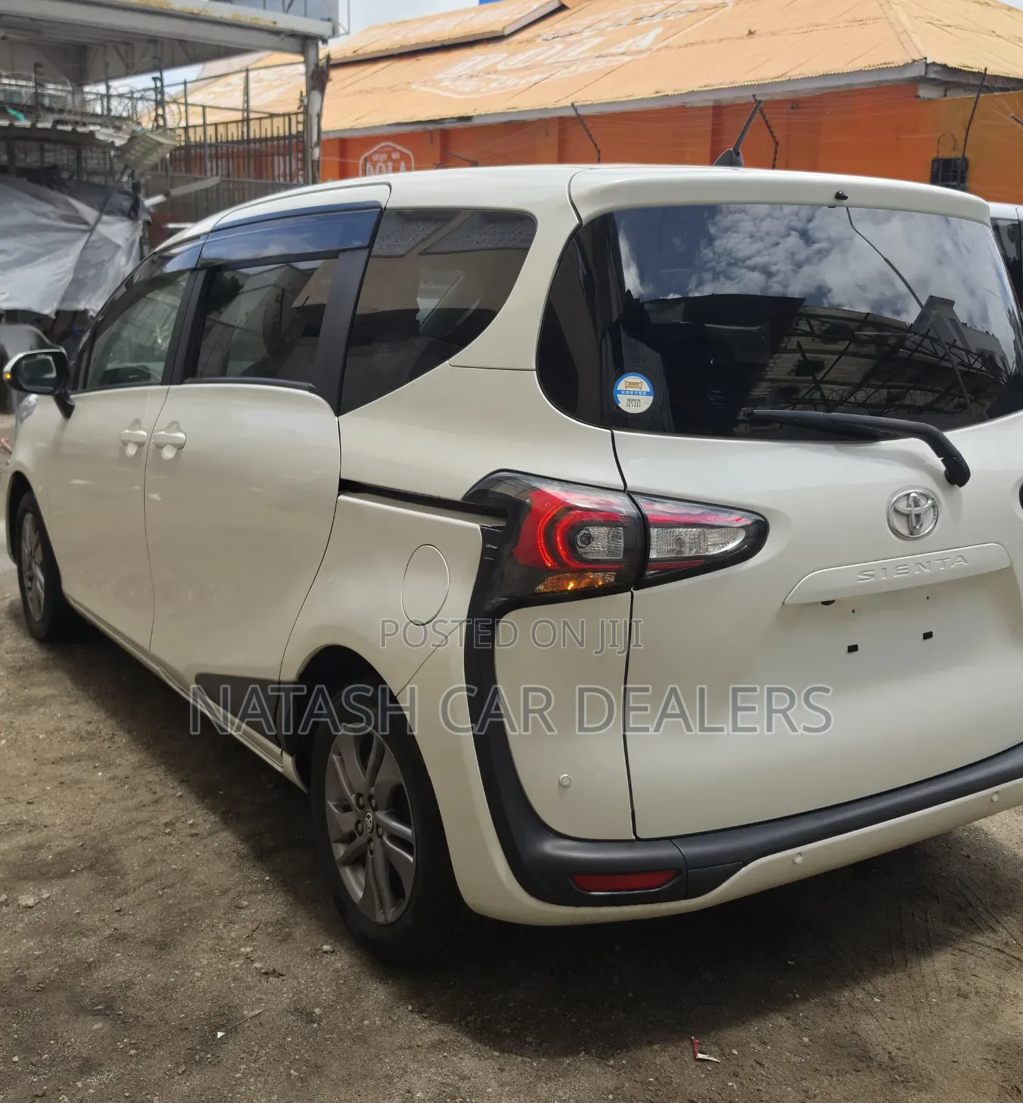 Toyota Sienta 2019 White