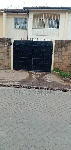 4bdrm Maisonette in South C for sale