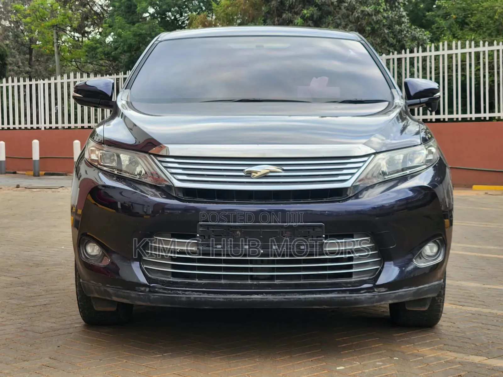 Toyota Harrier 2.0 2014 Black