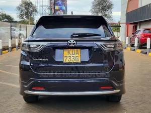 Toyota Harrier 2.0 2014 Black