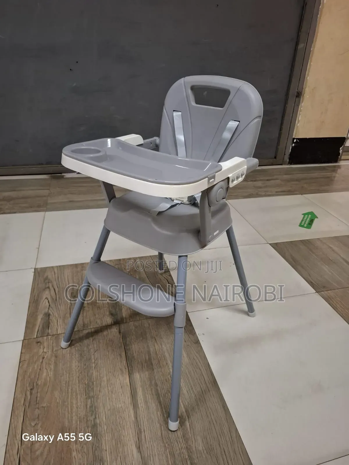 ​2-in-1 Convertible Baby High Chair and Booster Seat