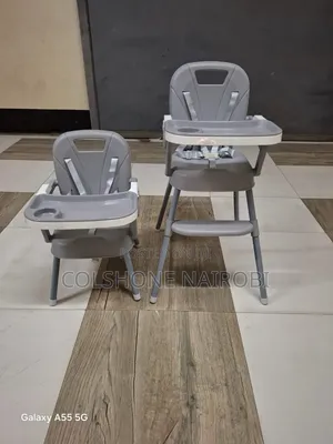 ​2-in-1 Convertible Baby High Chair and Booster Seat