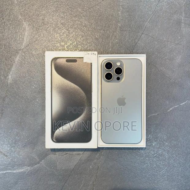 Apple iPhone 15 Pro Max 512 GB Silver - thumbnail 4