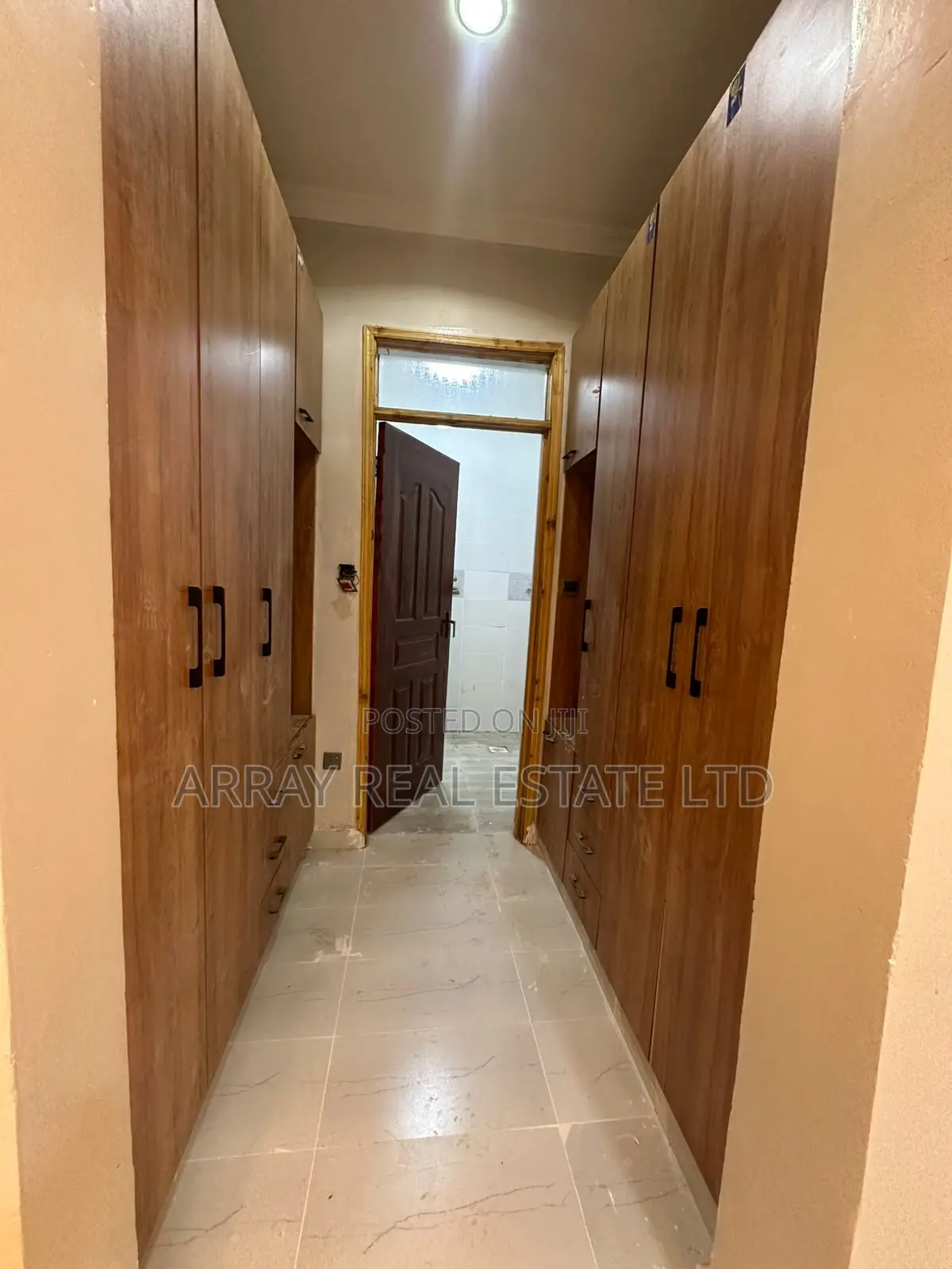 3bdrm Bungalow in Karai for sale