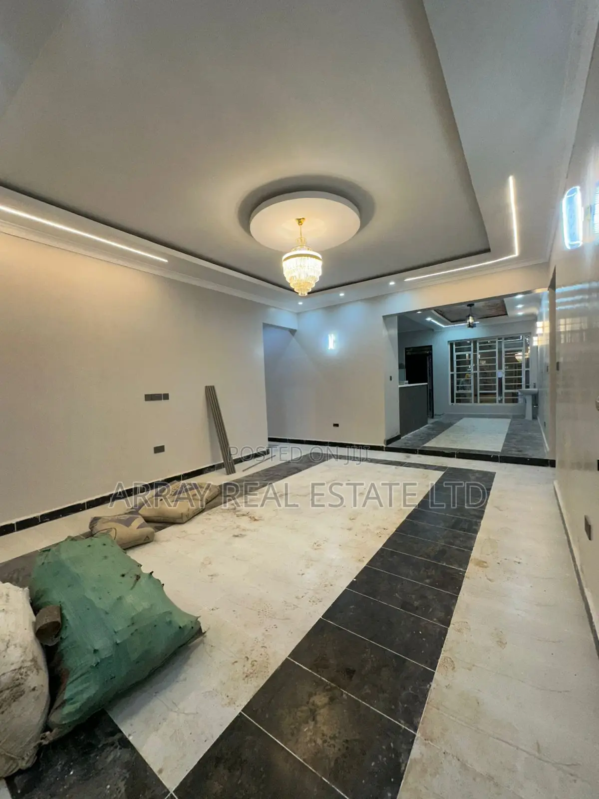 3bdrm Bungalow in Karai for sale