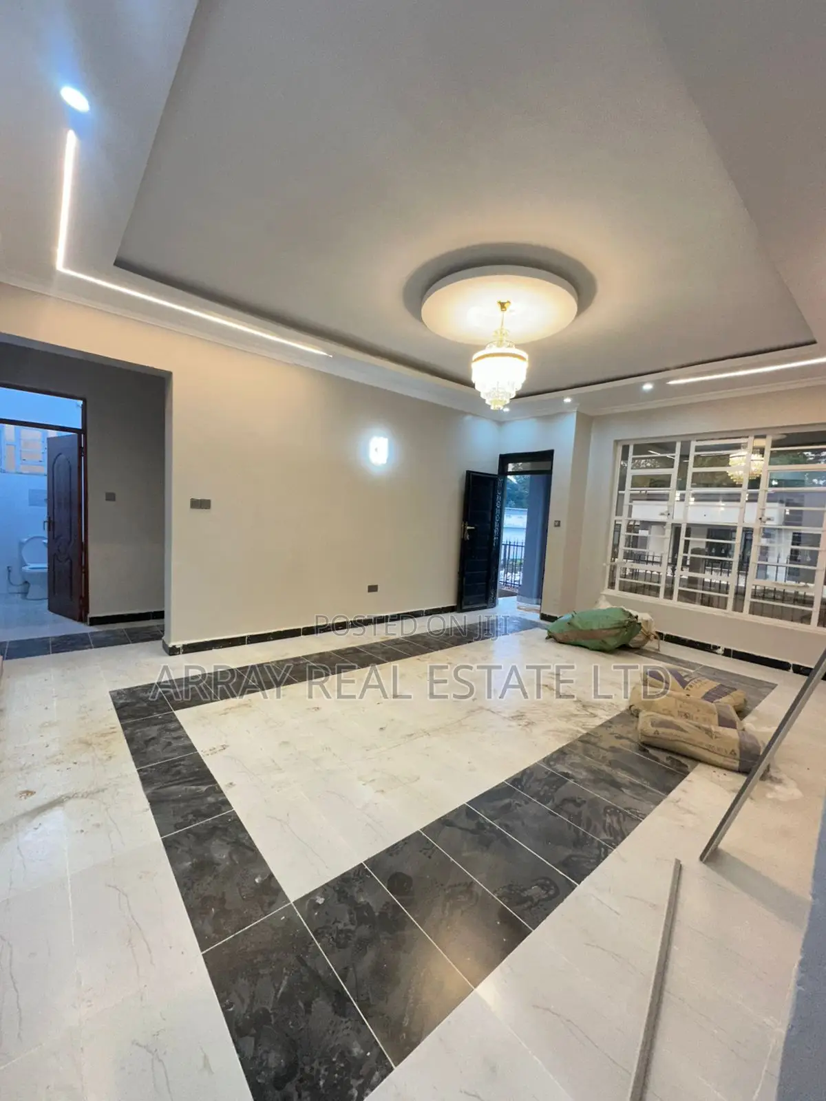3bdrm Bungalow in Karai for sale