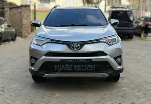 Toyota RAV4 2017 Silver