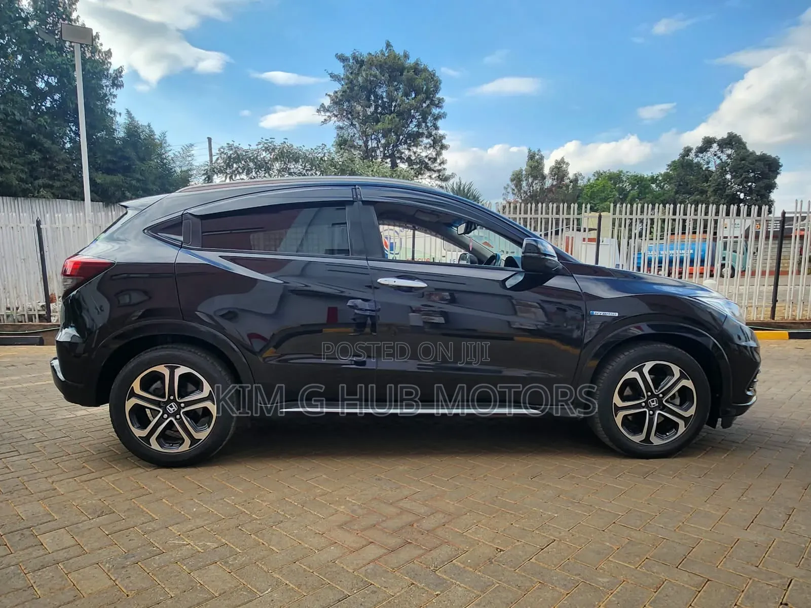 Honda Vezel 1.5 Hybrid 4WD 2018 Black