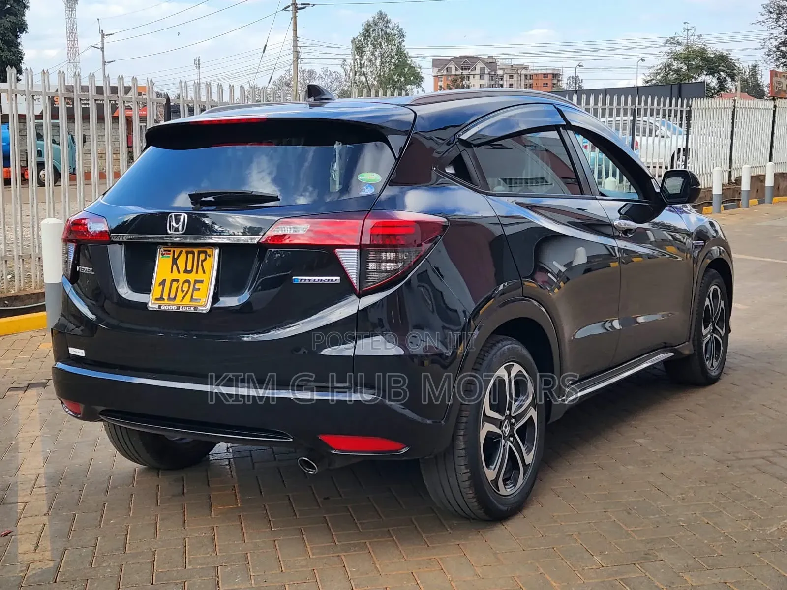 Honda Vezel 1.5 Hybrid 4WD 2018 Black