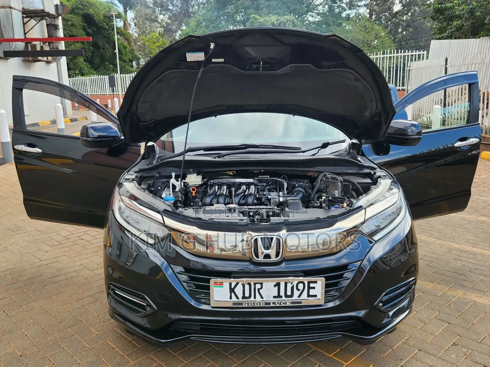 Honda Vezel 1.5 Hybrid 4WD 2018 Black