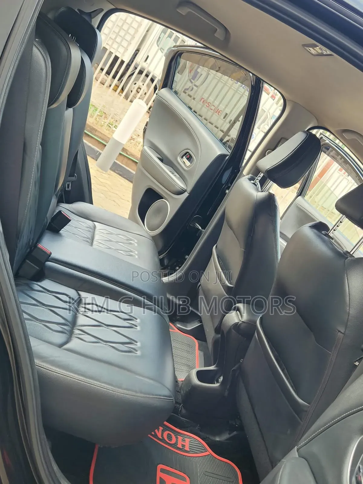 Honda Vezel 1.5 Hybrid 4WD 2018 Black