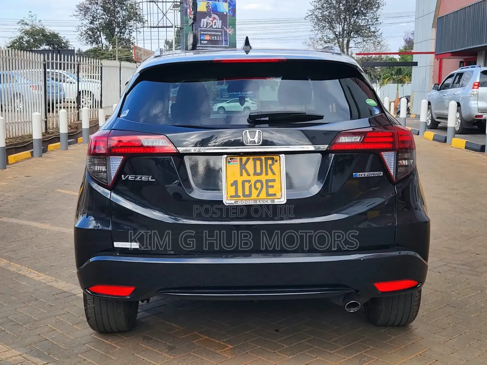 Honda Vezel 1.5 Hybrid 4WD 2018 Black