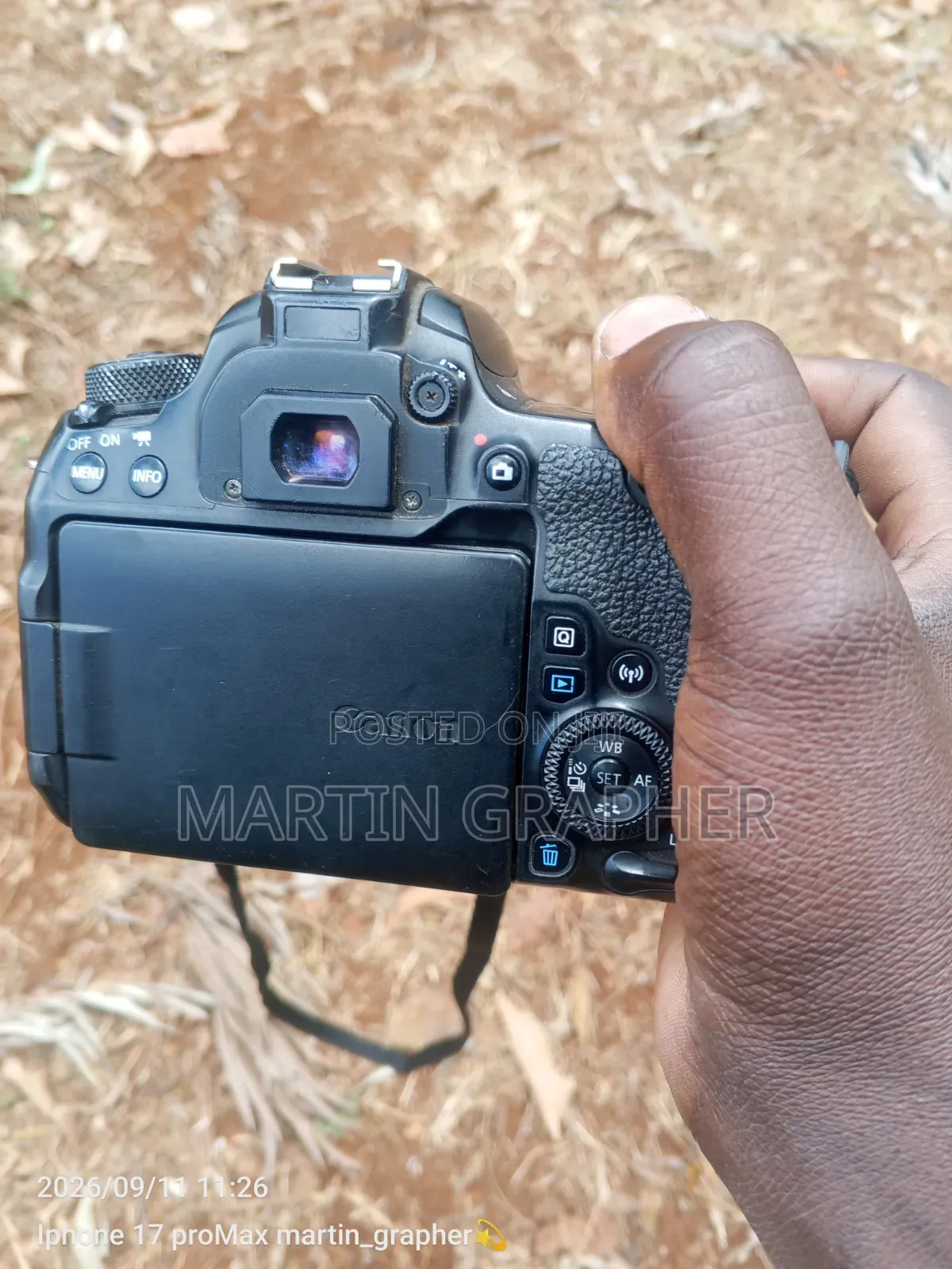 Camera Canon 77d