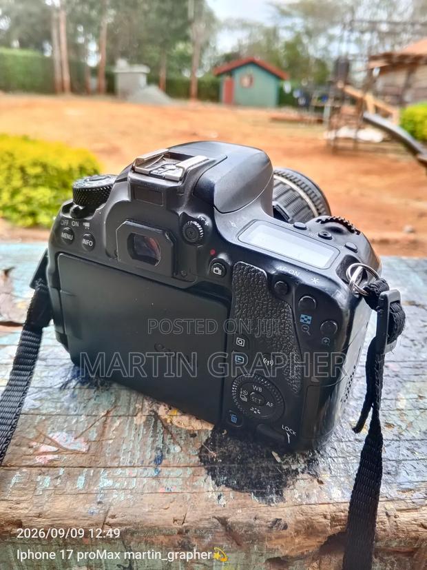 Camera Canon 77d - thumbnail 4