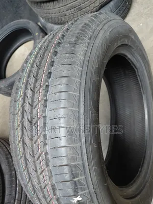 225/60r17 Toyo Open Country U/T