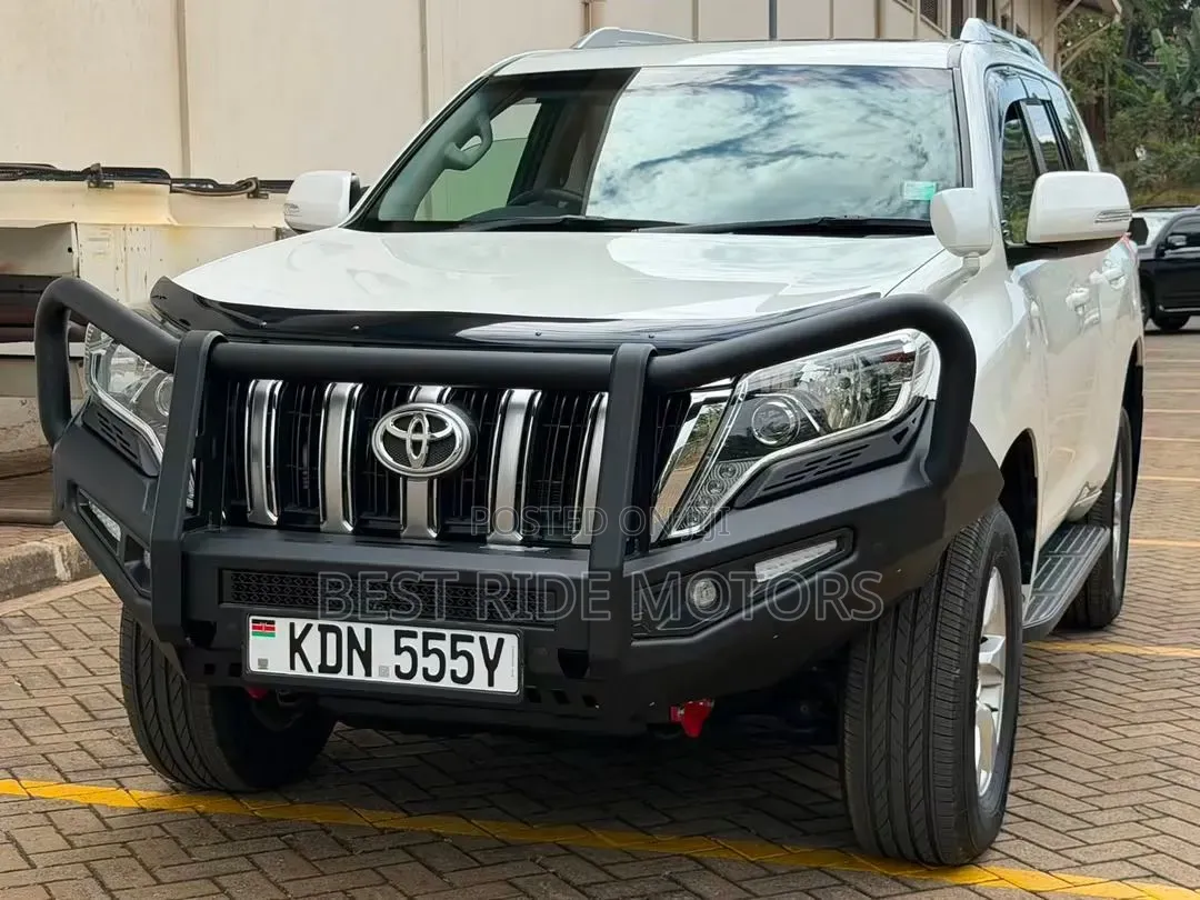 Toyota Land Cruiser Prado 2.8 D-4D 2016 Off white