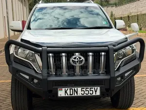 Toyota Land Cruiser Prado 2.8 D-4D 2016 Off white