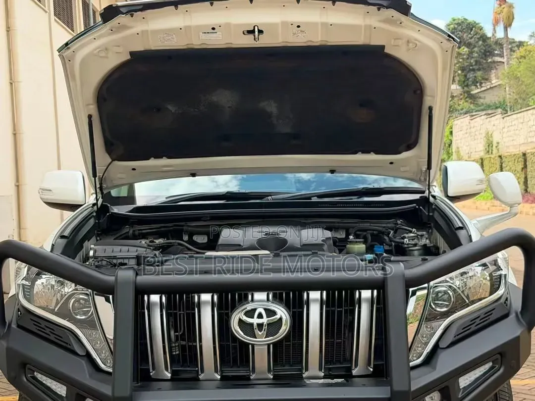 Toyota Land Cruiser Prado 2.8 D-4D 2016 Off white