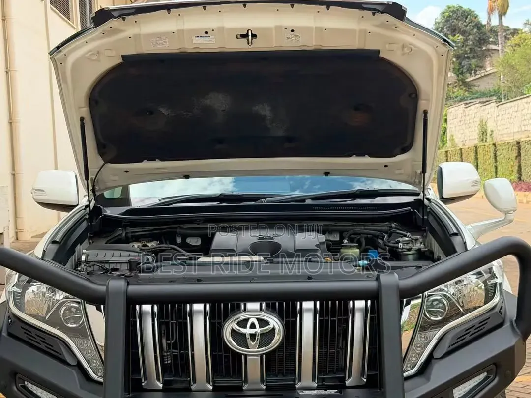 Toyota Land Cruiser Prado 2.8 D-4D 2016 Off white