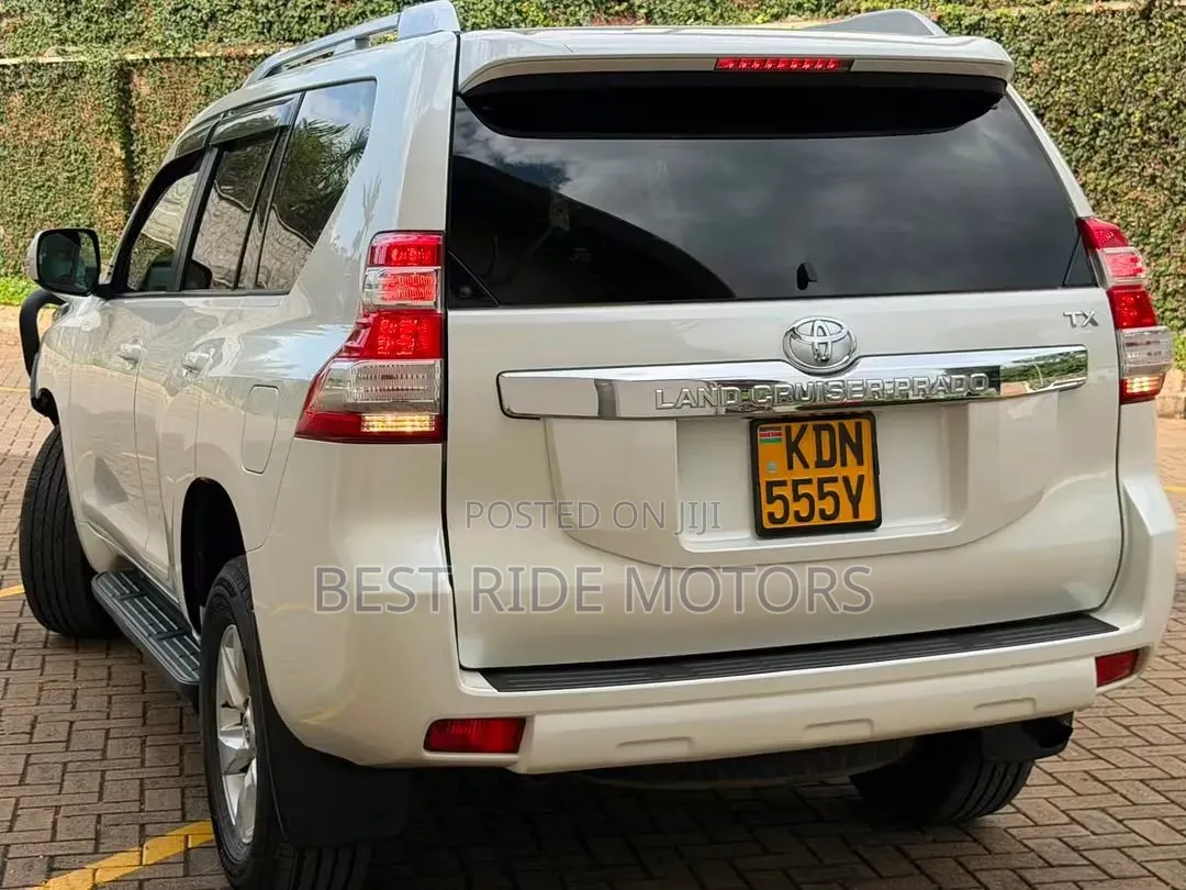 Toyota Land Cruiser Prado 2.8 D-4D 2016 Off white