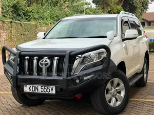 Toyota Land Cruiser Prado 2.8 D-4D 2016 Off white