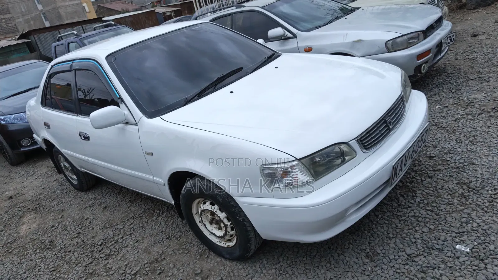 Toyota Corolla 2000 White